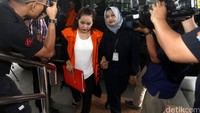 Dessy A Edwin diperiksa KPK sebagai saksi terkait kasus suap proyek di Kementerian PUPR. 