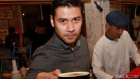 Mau nyobain kopi buatan Chicco? Pool/Gus Mun/detikFoto.