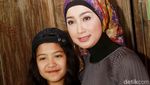 Desy Ratnasari dan Putrinya yang Beranjak Remaja