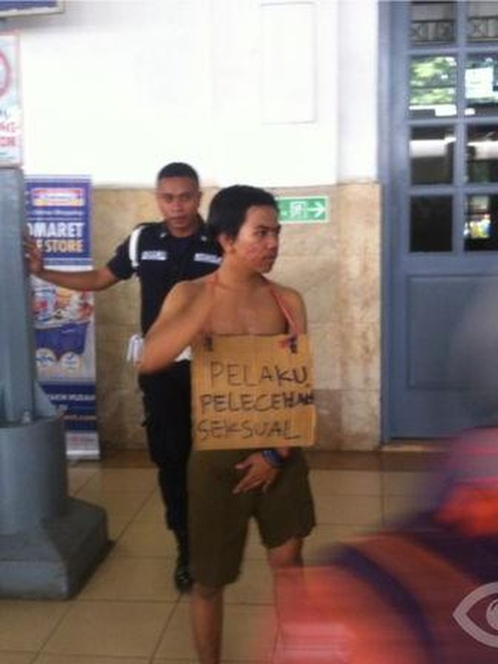 Pelaku Pelecehan Seksual Dipajang di Stasiun Jatinegara