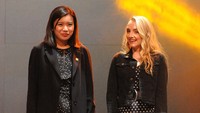 Luna Lovegood yang diperankan Evanna Lynch (kanan) tampak sumringah. Gerardo Mora/Getty Images/detikFoto.