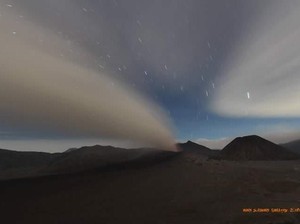 Aktivitas Terus Meningkat, Bromo Tak Boleh Didekati dari Radius 1 Km