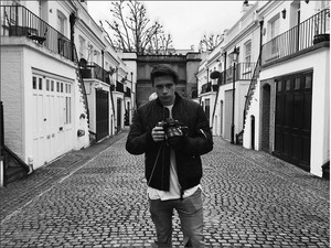 Buku Fotografi Brooklyn Beckham Dikritik Netizen