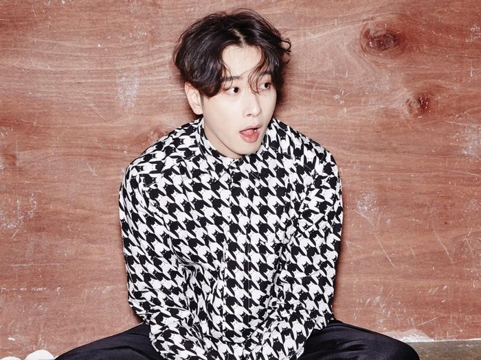 Chansung 2PM untuk Majalah OhBoy! Korea edisi Februari