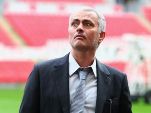 Peter Schmeichel Sebut Mourinho Bisa Jadi Penyelamat MU