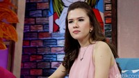 Bintang sinetron Ganteng-Ganteng Serigala itu pernah mendapatkan kado berupa anjing dari sang mantan, Ciccio. Pool/Ismail/detikFoto.