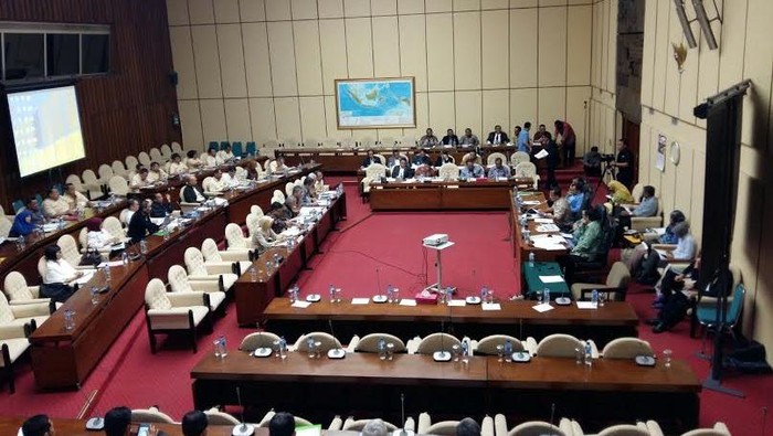 DPR Kritisi Beda Kebijakan Mentan dan Mendag Soal Impor Jagung