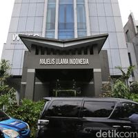 Mui Ajak Umat Muslim Boikot Produk Prancis Sampai Macron Minta Maaf
