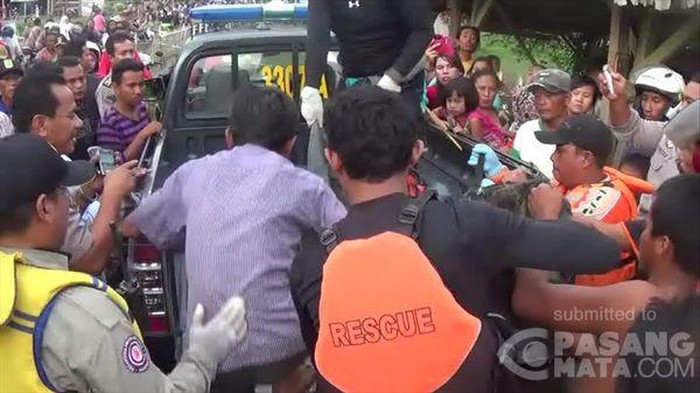 Jasad Wanita Yang Bunuh Diri Di Sungai Karawang Berhasil Ditemukan 2528