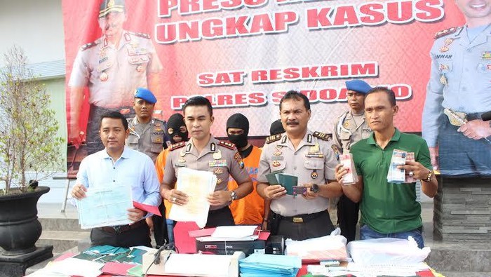Komplotan Pemalsu Dokumen untuk Paspor TKI Digulung