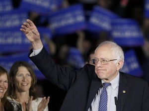 Bernie Sanders Akan Memilih Hillary Clinton Demi Hentikan Donald Trump