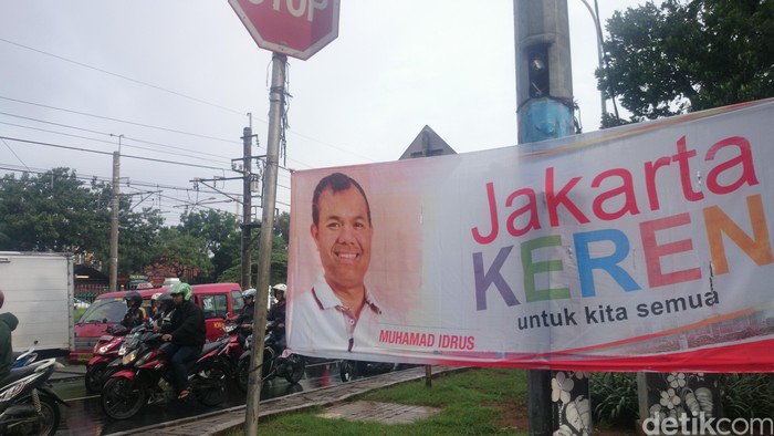 Tebar Ribuan Spanduk, Eks Caleg PKS Ini Tantang Ahok di Pilgub DKI