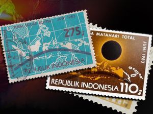 Kisah Prangko Gerhana dan Batara Kala Masuk Kantor Pos