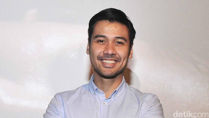 Intim dalam A Copy of My Mind, Chicco dan Tara Basro Saling Terbuka