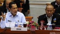 Budi Waseso memberikan pemaparan kepada anggota Komisi III DPR.