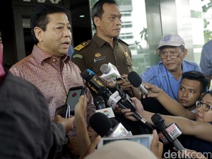 Jelang Petang, Setya Novanto Penuhi Panggilan Kejagung
