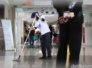 5 Bahan Dapur yang Bisa Dipakai Pel Lantai, Nggak Kalah dengan Pembersih