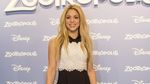 Gaya Shakira dengan Dress Mini Ini Yay or Nay?