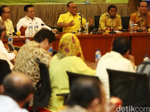 Agung Laksono: Tambah Roem Kono, Ada 12 Bakal Calon Ketum di Munas Golkar