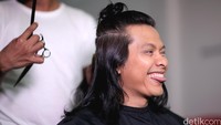 Ia ingin menampilkan tampilan baru di tahun ini untuk sebuah project baru.