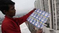 Pada masa Dinasti Han (200 SM-200M) layang-layang dijadikan alat untuk menakuti musuh China karena bisa menghasilkan suara yang gemuruh.