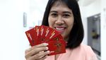 Melihat Produksi e-Money Edisi Imlek