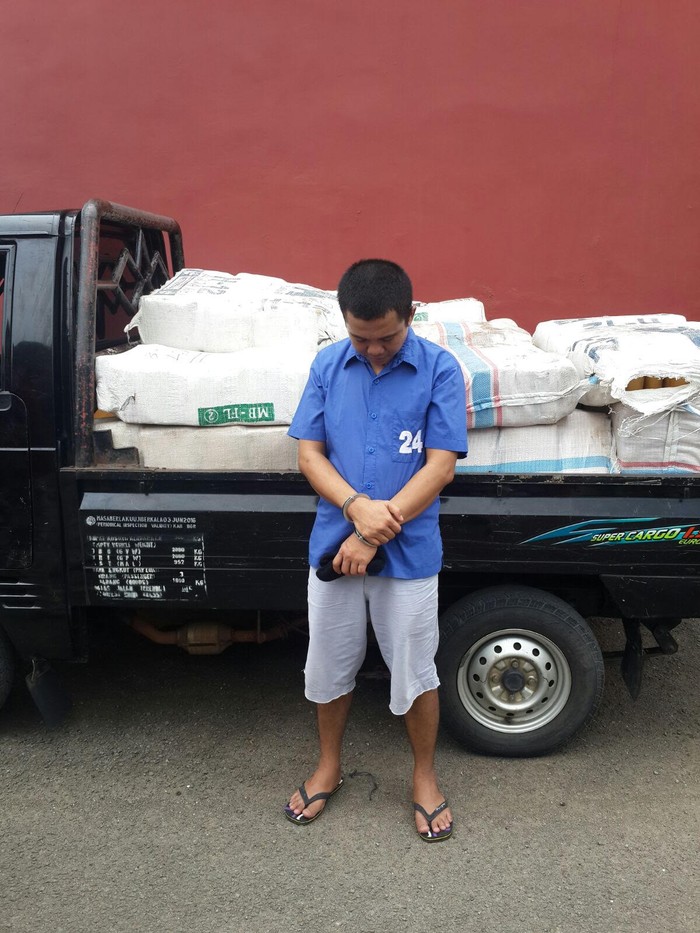 Bareskrim Polri Musnahkan 1,3 Ton Ganja Kering