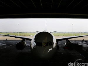 Jokowi Saksikan Penandatangan MoU Garuda dan Roll Royce