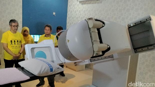operasi tahi lalat bpjs Care Persahabatan RS Kemoterapi One Layanan Resmikan Day