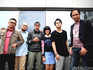 Deg-Degan, Takut dan Bayang-bayang Fadly di Album Kompilasi Piyu