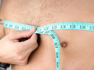 Sebelah Payudara Anak Laki-laki Ini Tumbuh, Dokter Kaitkan dengan Fast Food