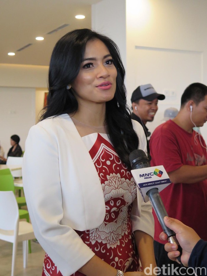 Titi Kamal Boleh Syuting Asal Tetap Urus Anak