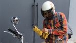 Brummm! Imam Darto dan Motor Triumph Kesayangannya