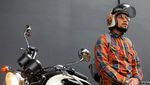 Brummm! Imam Darto dan Motor Triumph Kesayangannya