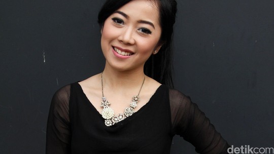 Si Manis Karina Salim Si Manis Karina Salim
