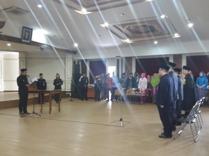 Lantik Tiga Pejabat Eselon II, Ini Pesan Ridwan Kamil