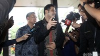 Nazar diperiksa sabagai saksi untuk kasus dugaan korupsi Pembangunan Rumah Sakit Pendidikan Udayana pada 2009-2011, dan kasus dugaan tindak pidana korupsi Pembangunan Wisma Atlet dan Gedung Serbaguna Pemprov Sumatera Selatan pada 2010-2011.