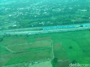 Begini Penampakan Arus Lalin di Tol Cikampek dan Jagorawi dari Udara
