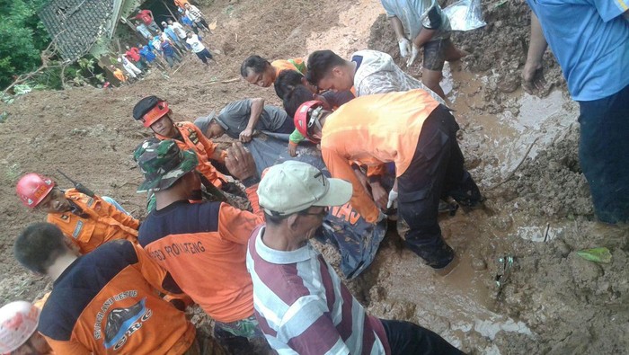 Longsor di Purworejo, BPBD: 5 Orang Tewas dan 2 Masih Dicari