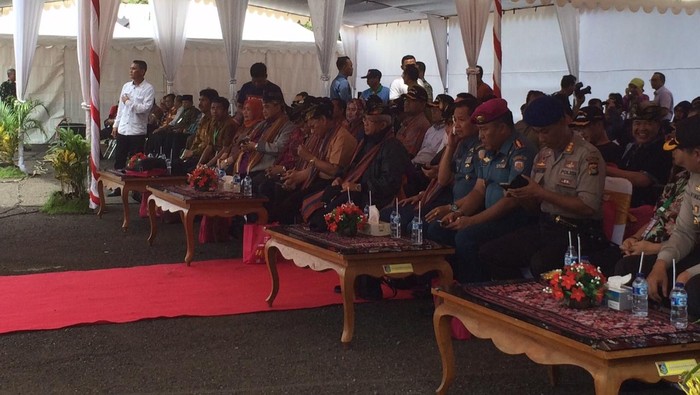 Setelah 24 Jam Berlayar, Peserta Hari Pers Nasional Tiba di Lombok