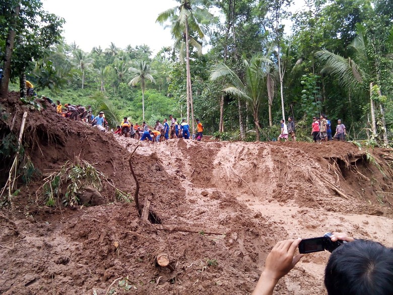 47 Orang Tewas Akibat Bencana Longsor di Purworejo 47 Orang Tewas Akibat Bencana Longsor di Purworejo