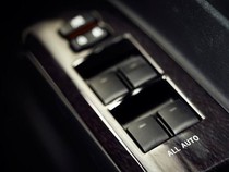7 Cara Merawat Power Window agar Tidak Mudah Rusak