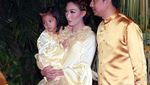 Anak Ayu Dewi Mandi Air Lemon