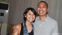Rayi dan Ria melalui masa pacaran selama delapan tahun sebelum naik pelaminan.