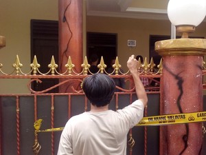 Tetangga: Begeng Lebih Sering Bawa Teman Wanita Daripada Bocah ke Rumahnya