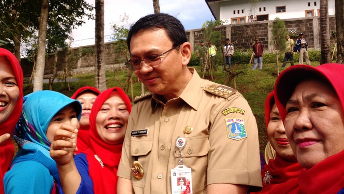 Akan Tertibkan Lokalisasi di Kalijodo, Ahok Berseloroh Bakal Kirim Tank