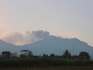 8 Pendaki Gunung Raung Selamat Meski Sempat Hipotermia