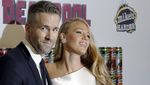 Jangan Iri Guys! Ryan Reynolds dan Blake Lively Mesra di Premiere Film Deadpool