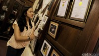Nina saat berkunjung ke Museum Layang-Layang di Jalan H. Kamang No. 38, Pondok Labu, Jakarta Selatan.