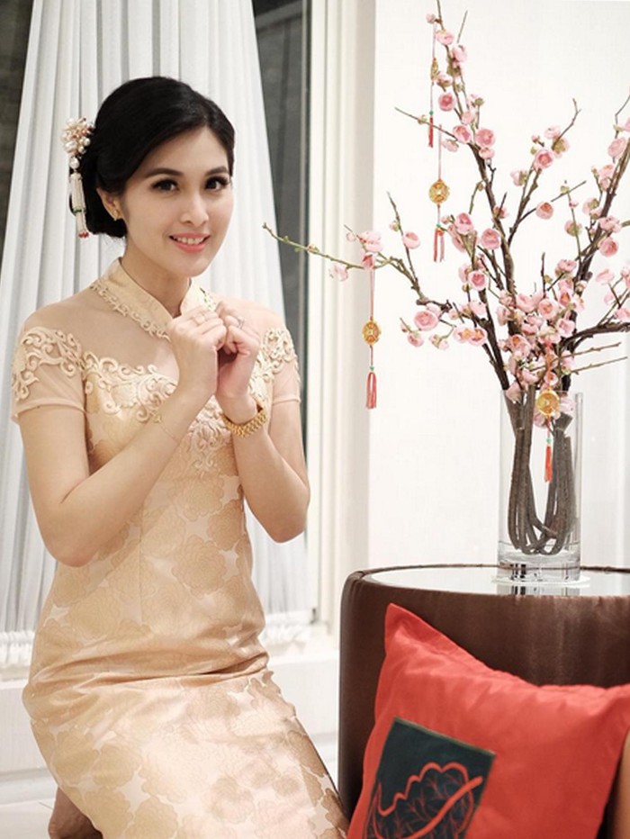 Lebih Tua 2 Tahun, Sandra Dewi Mantap dengan Pasangan